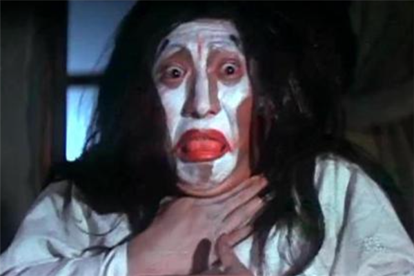 林正英十部最经典的僵尸片:：童年阴影、红白双煞极其骇人