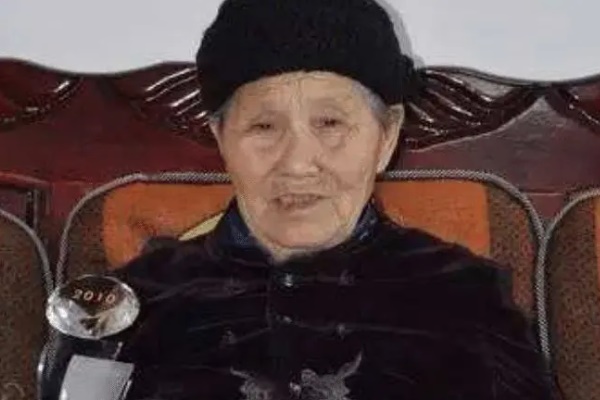 湖南第一寿星去世享年127岁:田龙玉 健康走过三世纪