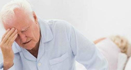 老年人日常生活中需要避免的危险动作有哪些？