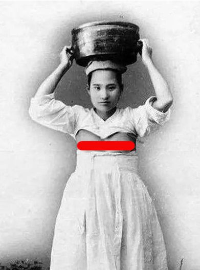 露乳装是什么服饰 揭秘韩国传统服饰露乳装