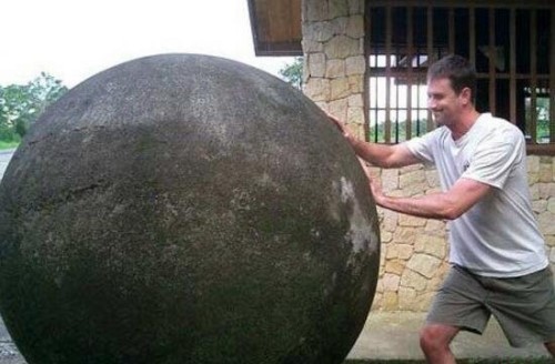 哥斯达三角洲石球之谜 重16吨巨型石球竟是外星人制作