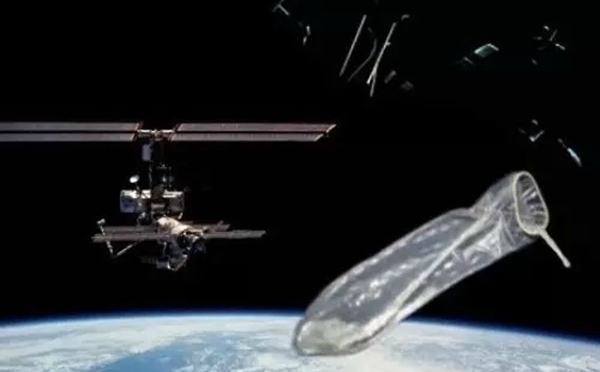 宇宙中十大最奇怪的漂浮物 宇航员尿液是太空轨道一道靓丽景点