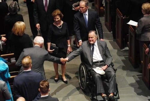 美国第41任总统老布什去世 终年94岁血液感染
