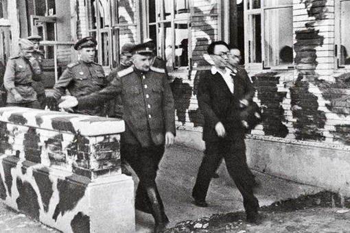 战后溥仪被苏联关押时的生活是怎样的?
