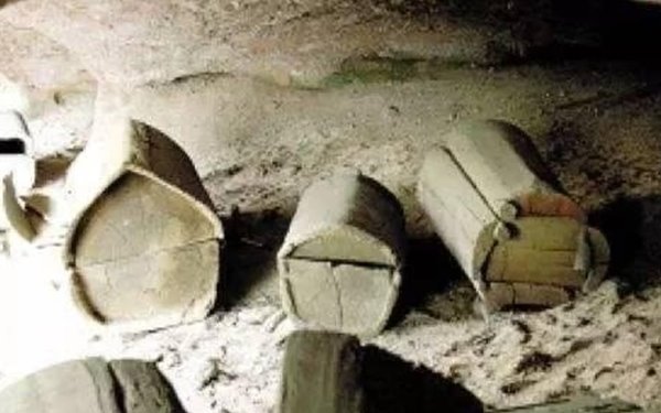 江西龙虎山悬棺之谜,悬棺是怎么放上去的(距今2600年)